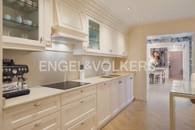 4 Zimmer Haus zu verkaufen in Cabanyal-Canyamelar, València Stadt mit Garage - 990.000 € (Ref: 9897973)