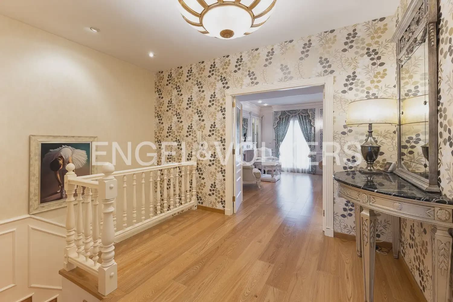 4 chambre Maison de Ville à vendre à Valence ville avec garage - 990 000 € (Ref: 9897973)