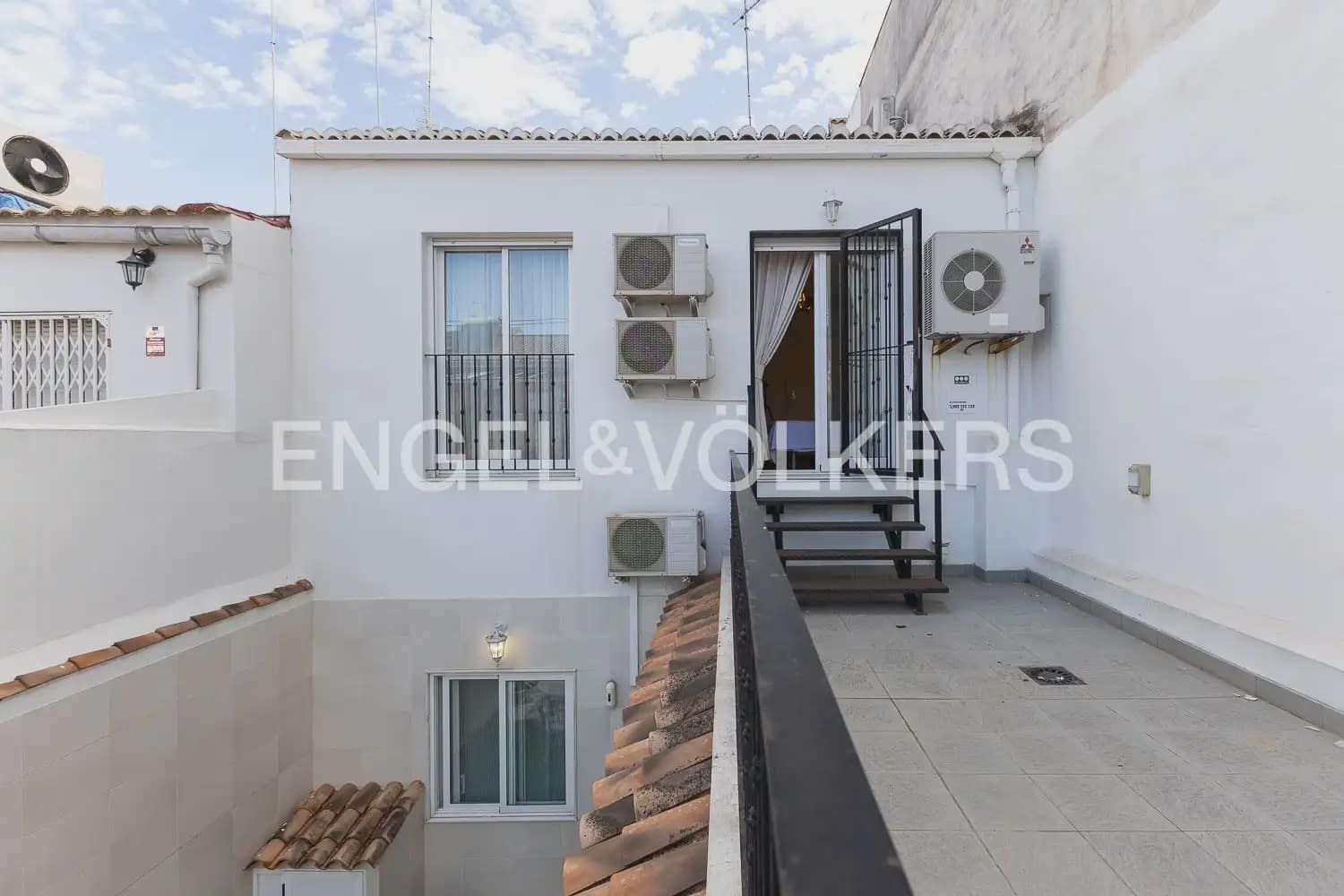 4 chambre Maison de Ville à vendre à Valence ville avec garage - 990 000 € (Ref: 9897973)