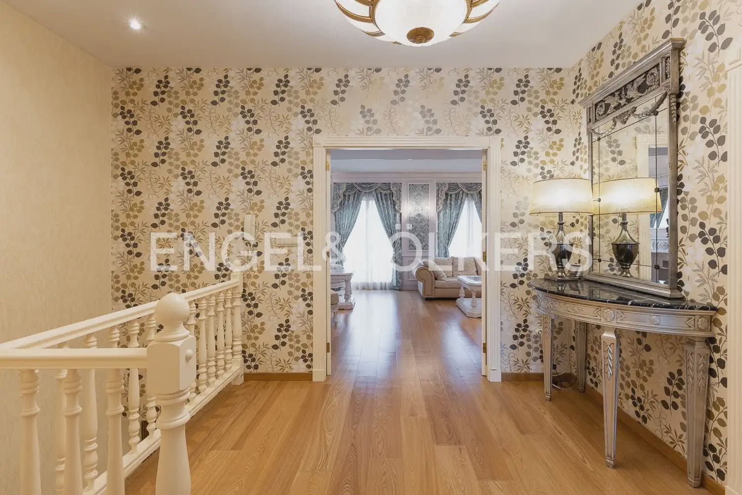 4 chambre Maison de Ville à vendre à Valence ville avec garage - 990 000 € (Ref: 9897973)