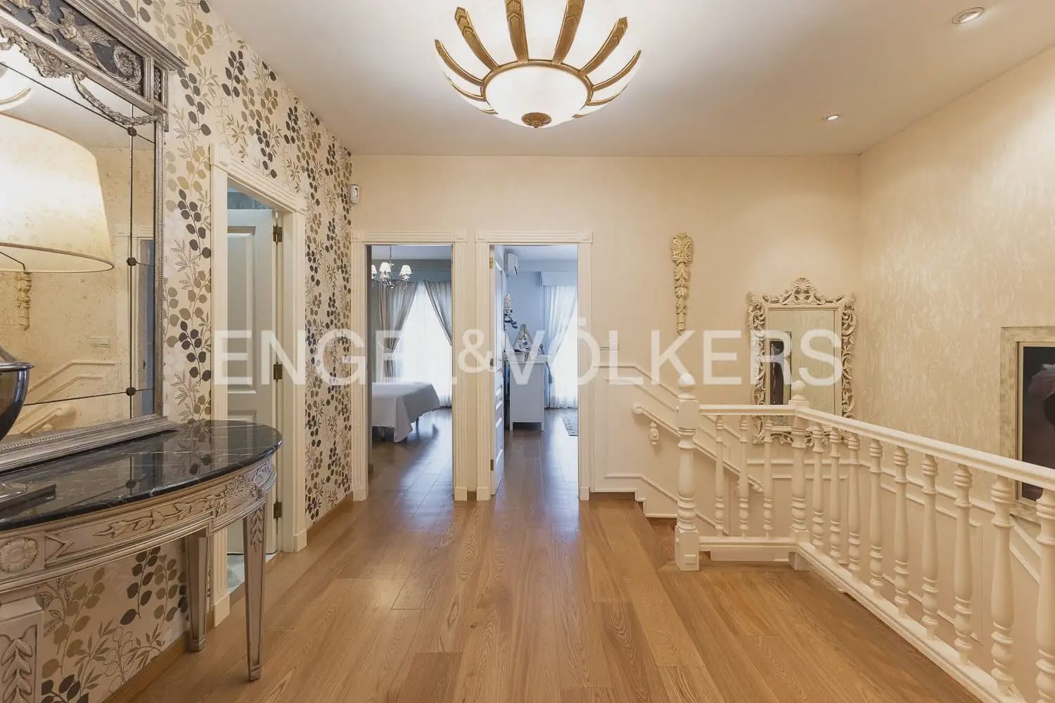 4 chambre Maison de Ville à vendre à Valence ville avec garage - 990 000 € (Ref: 9897973)