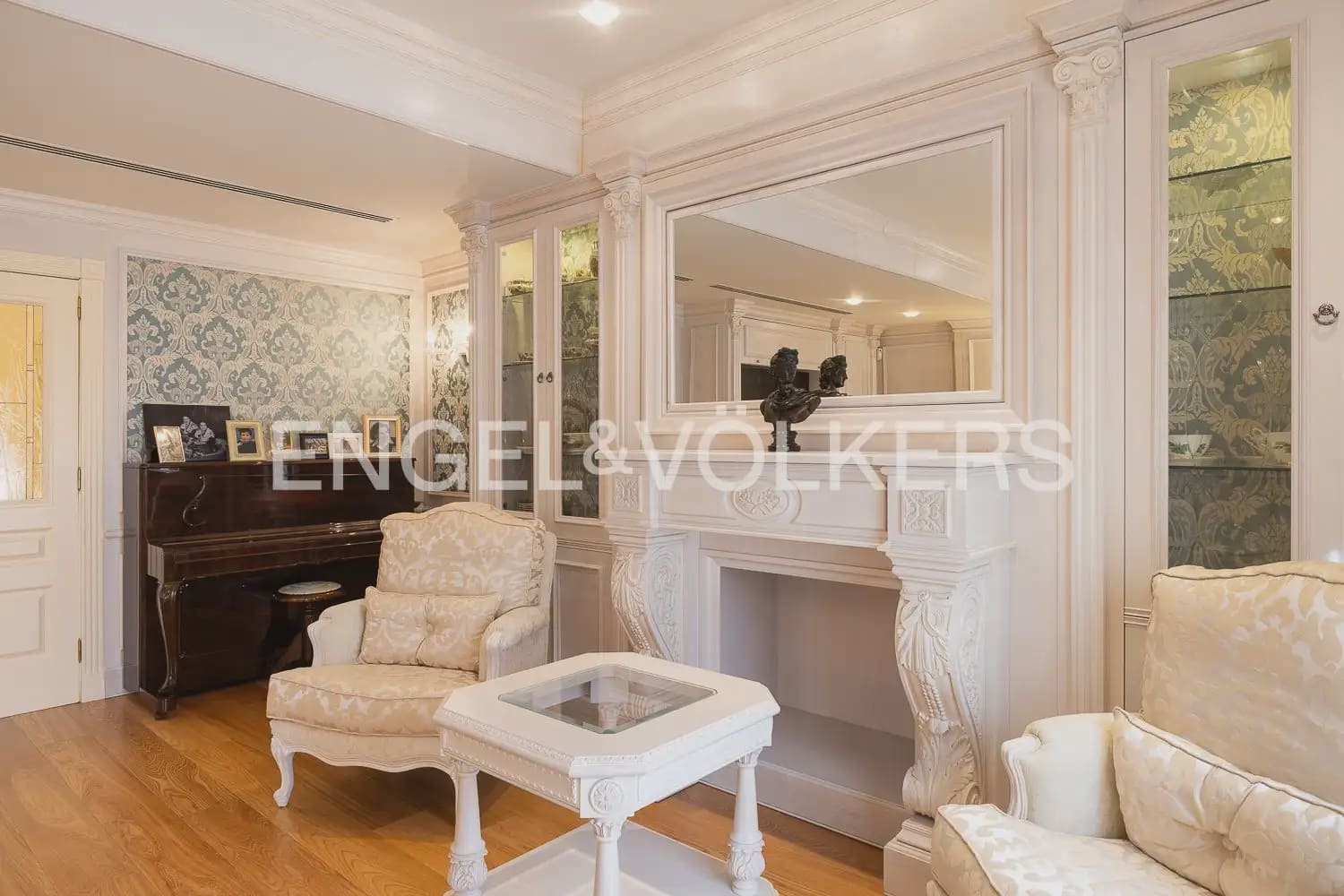 4 chambre Maison de Ville à vendre à Valence ville avec garage - 990 000 € (Ref: 9897973)
