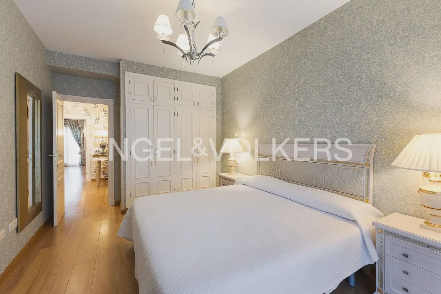 4 chambre Maison de Ville à vendre à Valence ville avec garage - 990 000 € (Ref: 9897973)