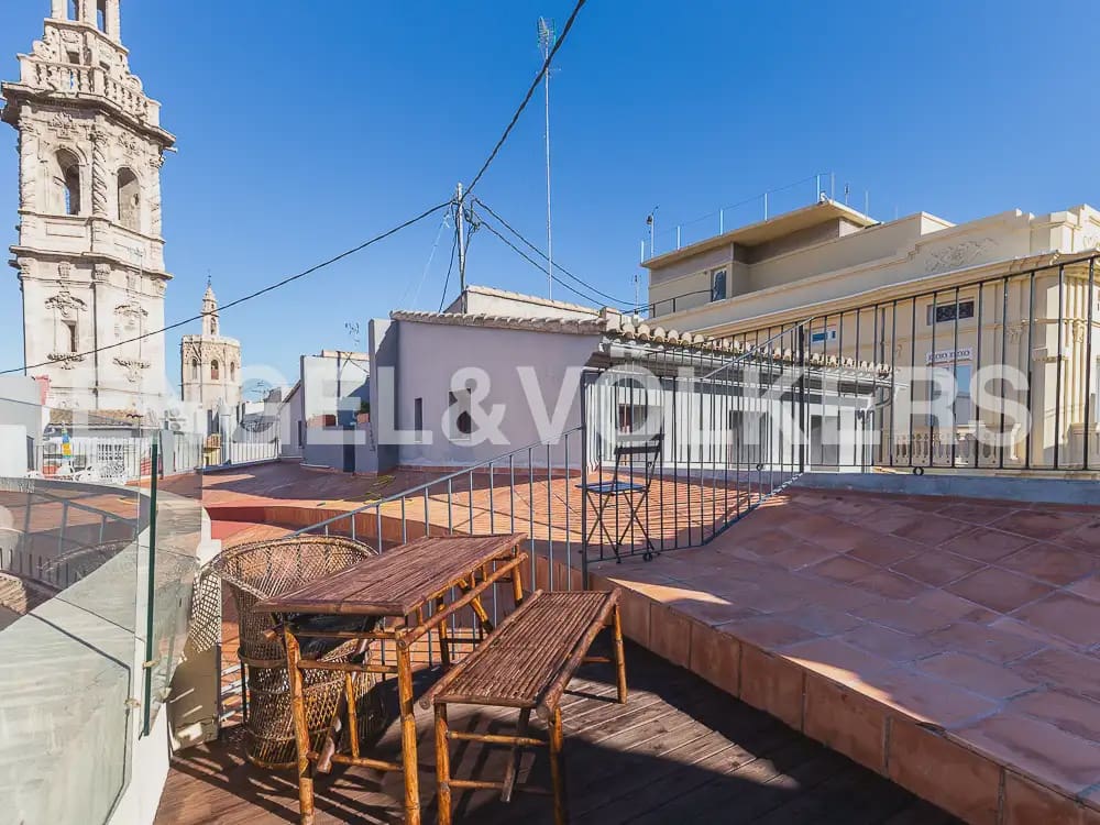 2 quarto Penthouse para arrendar em Valencia cidade - 2 000 € (Ref: 9897975)