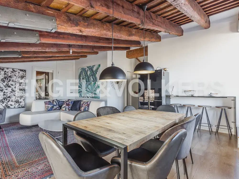2 quarto Penthouse para arrendar em Valencia cidade - 2 000 € (Ref: 9897975)