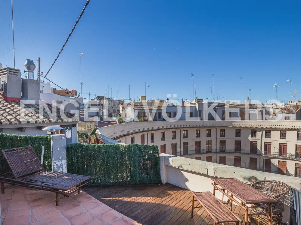 2 quarto Penthouse para arrendar em Valencia cidade - 2 000 € (Ref: 9897975)
