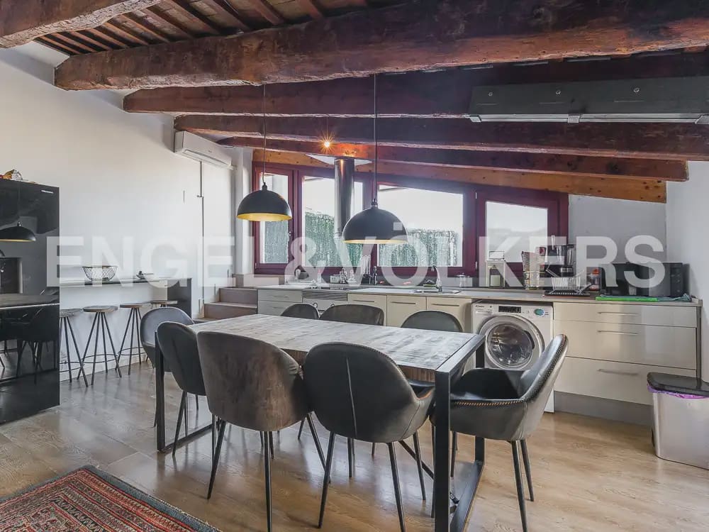 2 quarto Penthouse para arrendar em Valencia cidade - 2 000 € (Ref: 9897975)
