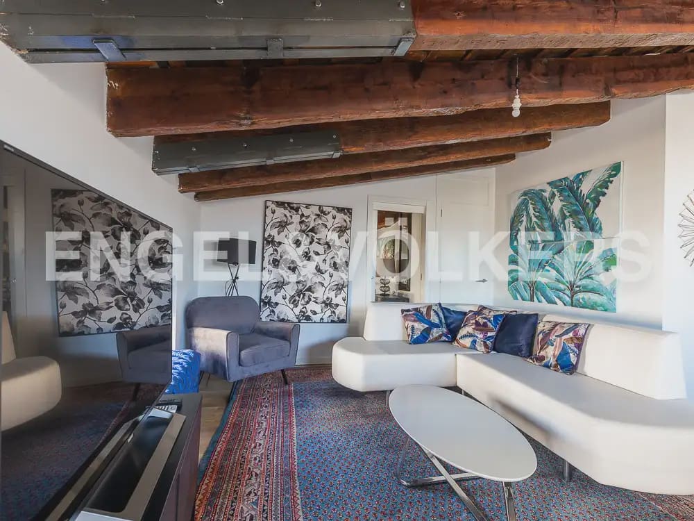 2 quarto Penthouse para arrendar em Valencia cidade - 2 000 € (Ref: 9897975)