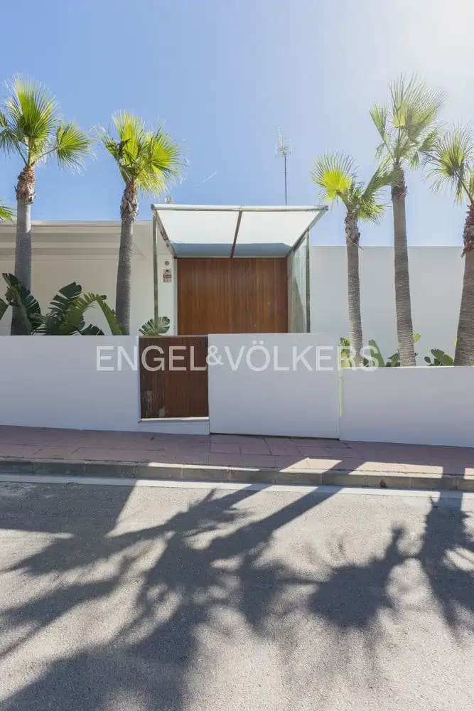 6 soverom Villa til salgs i Oropesa  med svømmebasseng - € 2 860 000 (Ref: 9897976)