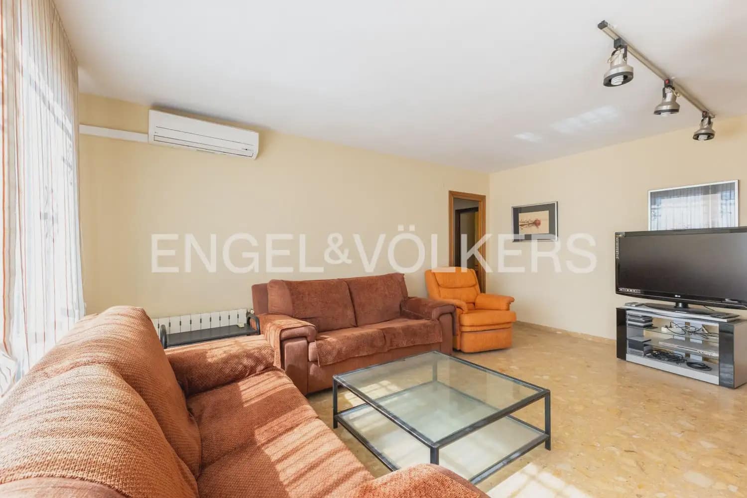 4 quarto Penthouse para venda em Castello de la Plana com garagem - 345 000 € (Ref: 9897977)