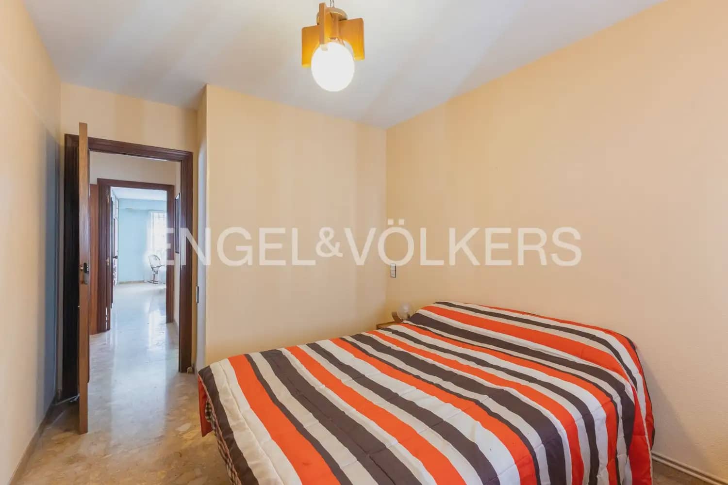 4 quarto Penthouse para venda em Castello de la Plana com garagem - 345 000 € (Ref: 9897977)