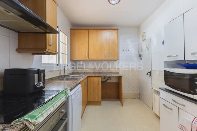 4 bedroom Villa for sale in Bétera with pool garage - € 368,000 (Ref: 9897978)