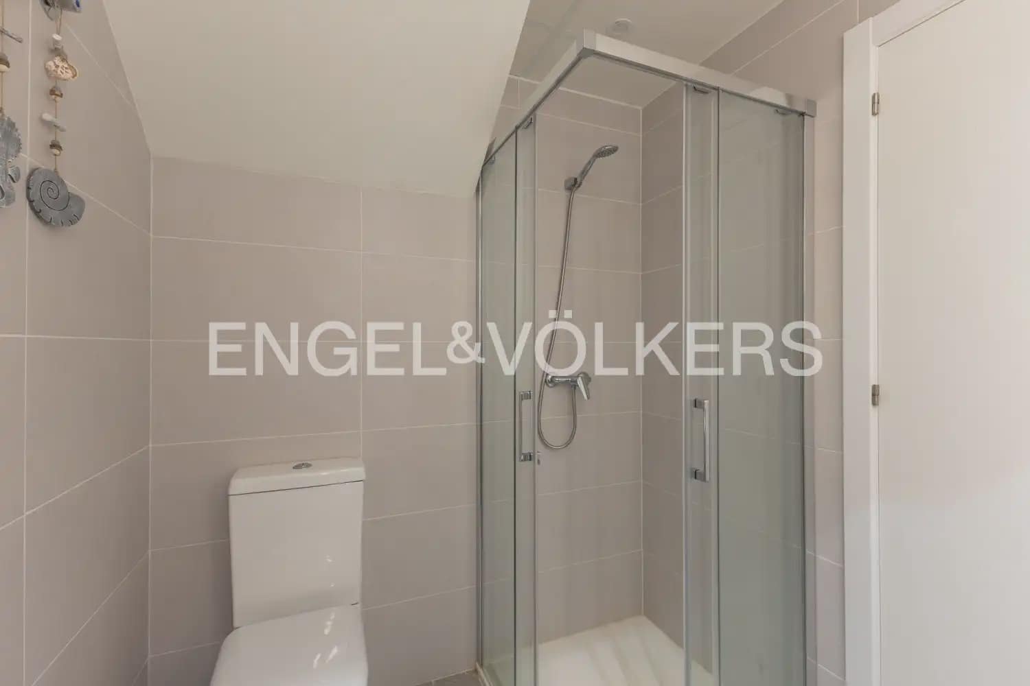 3 bedroom Villa for sale in Vinaros with pool garage - € 490,000 (Ref: 9897979)