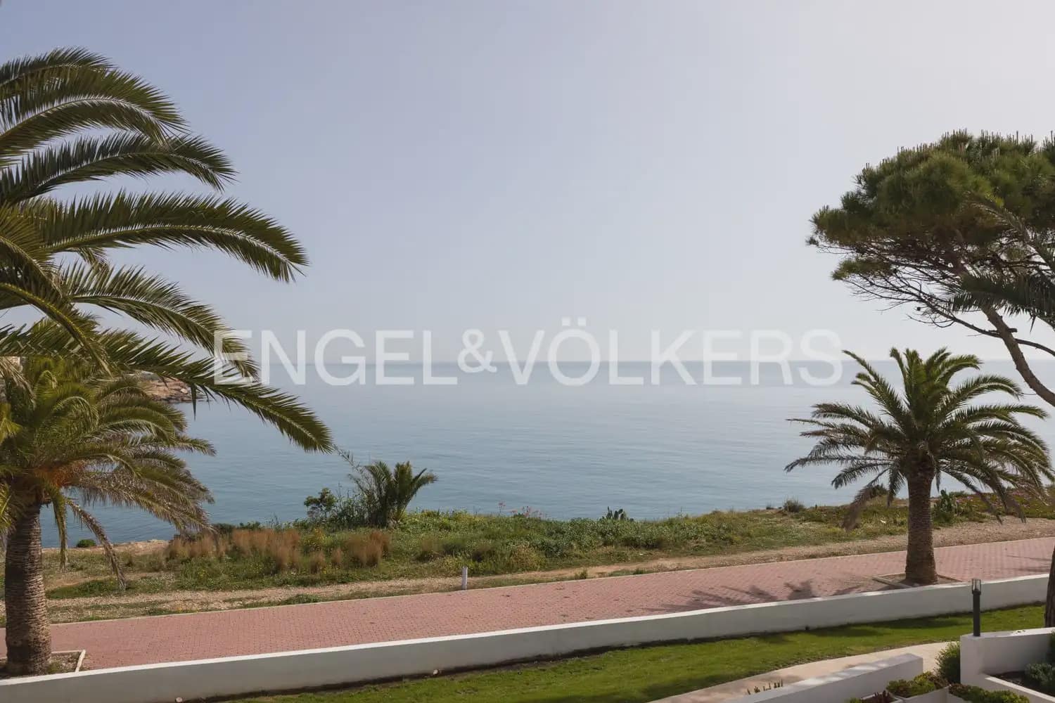 3 bedroom Villa for sale in Vinaros with pool garage - € 490,000 (Ref: 9897979)