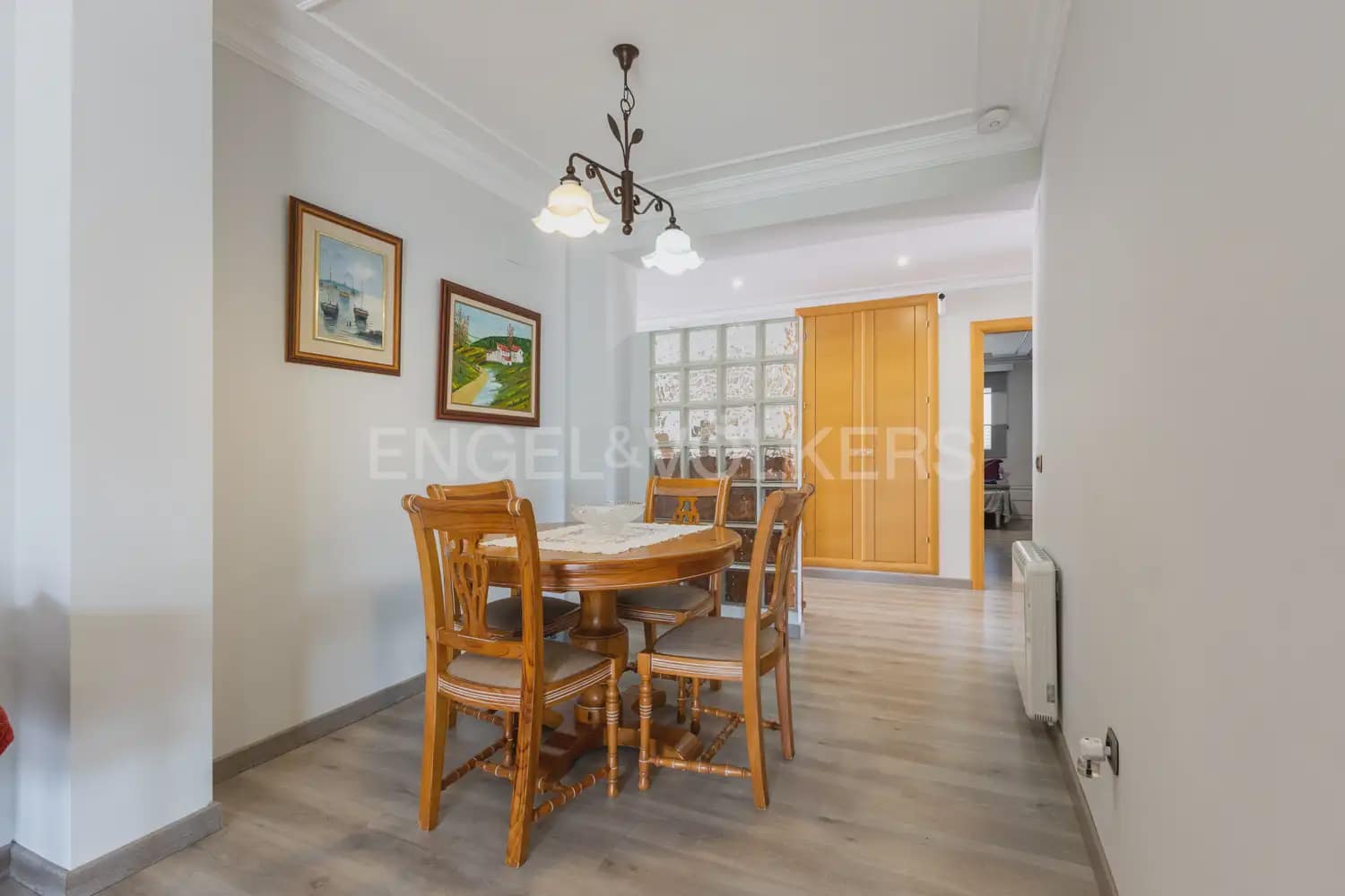 4 Zimmer Villa zu verkaufen in Albalat dels Tarongers mit Pool Garage - 450.000 € (Ref: 9897980)