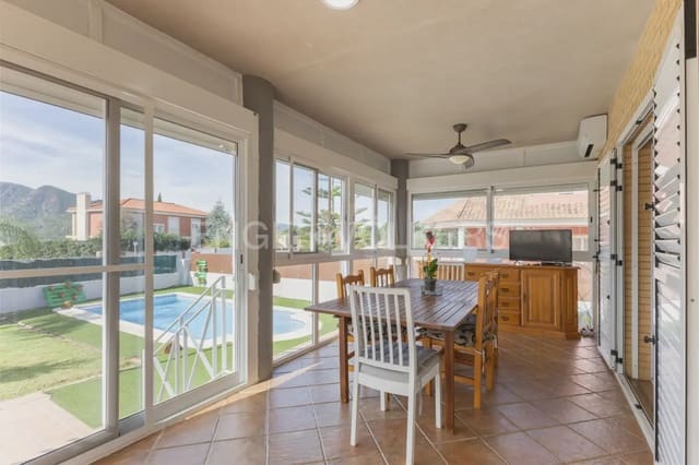 4 bedroom Villa for sale in Albalat dels Tarongers - € 450,000 (Ref: 9897980)