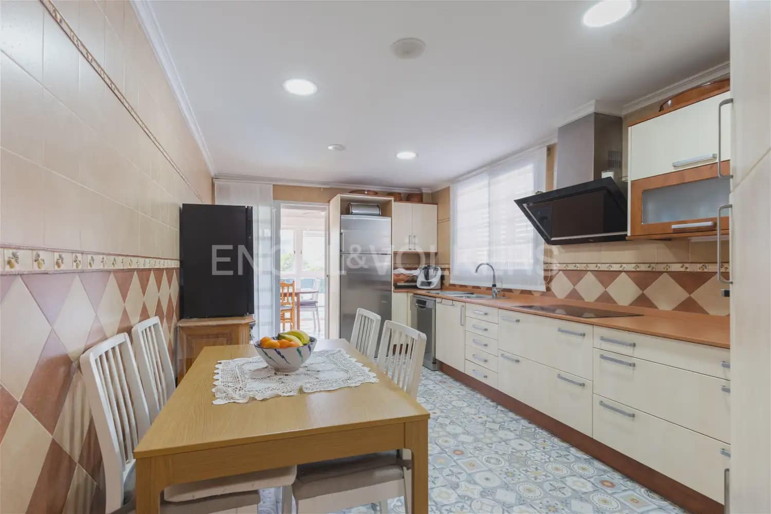 4 Zimmer Villa zu verkaufen in Albalat dels Tarongers mit Pool Garage - 450.000 € (Ref: 9897980)