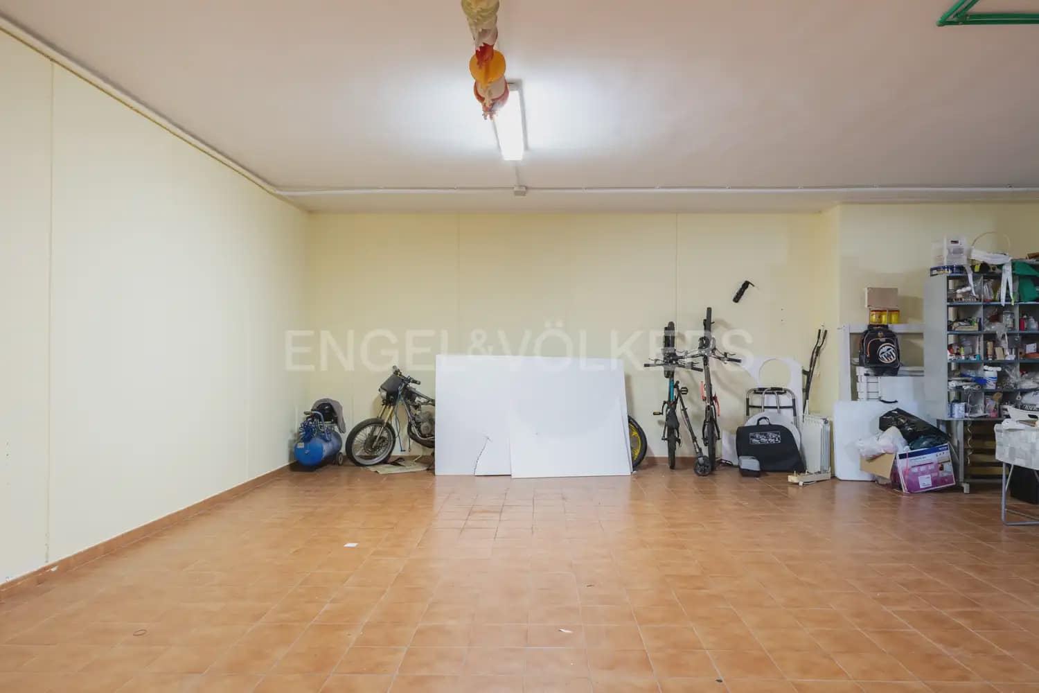 4 Zimmer Villa zu verkaufen in Albalat dels Tarongers mit Pool Garage - 450.000 € (Ref: 9897980)