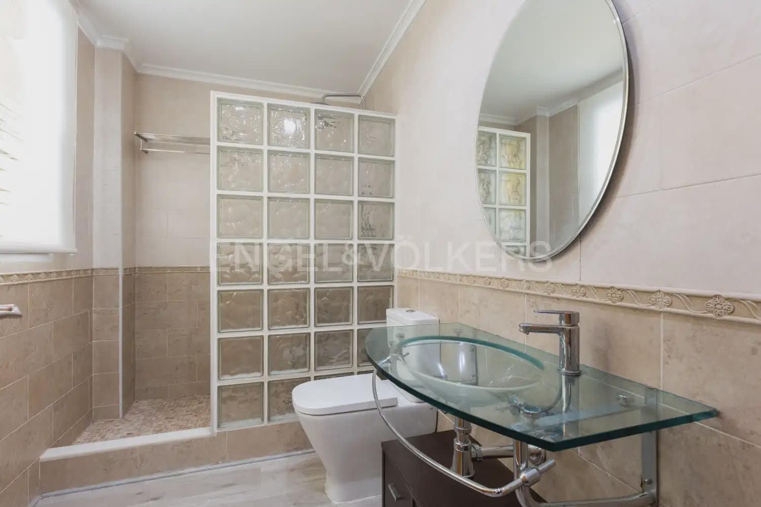 4 Zimmer Villa zu verkaufen in Albalat dels Tarongers mit Pool Garage - 450.000 € (Ref: 9897980)