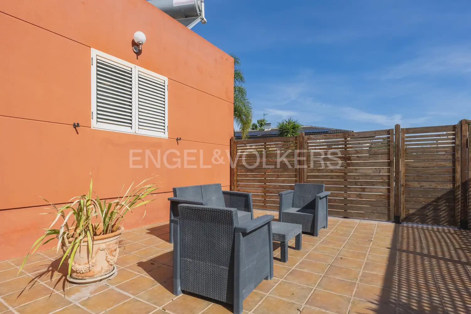 4 Zimmer Villa zu verkaufen in Albalat dels Tarongers mit Pool Garage - 450.000 € (Ref: 9897980)