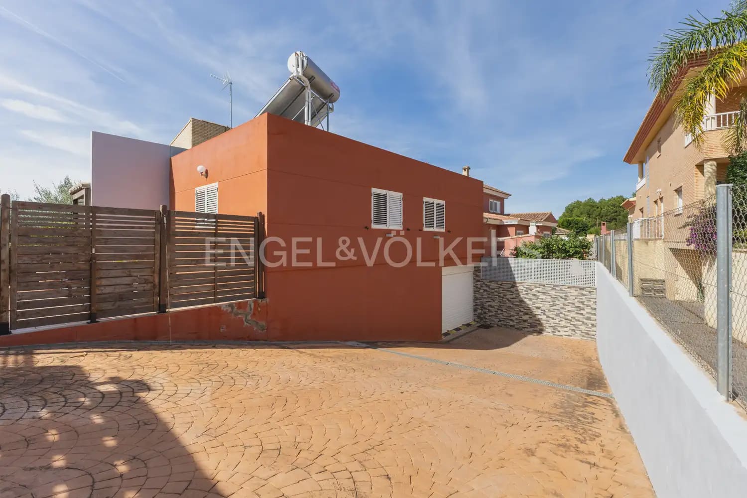4 Zimmer Villa zu verkaufen in Albalat dels Tarongers mit Pool Garage - 450.000 € (Ref: 9897980)