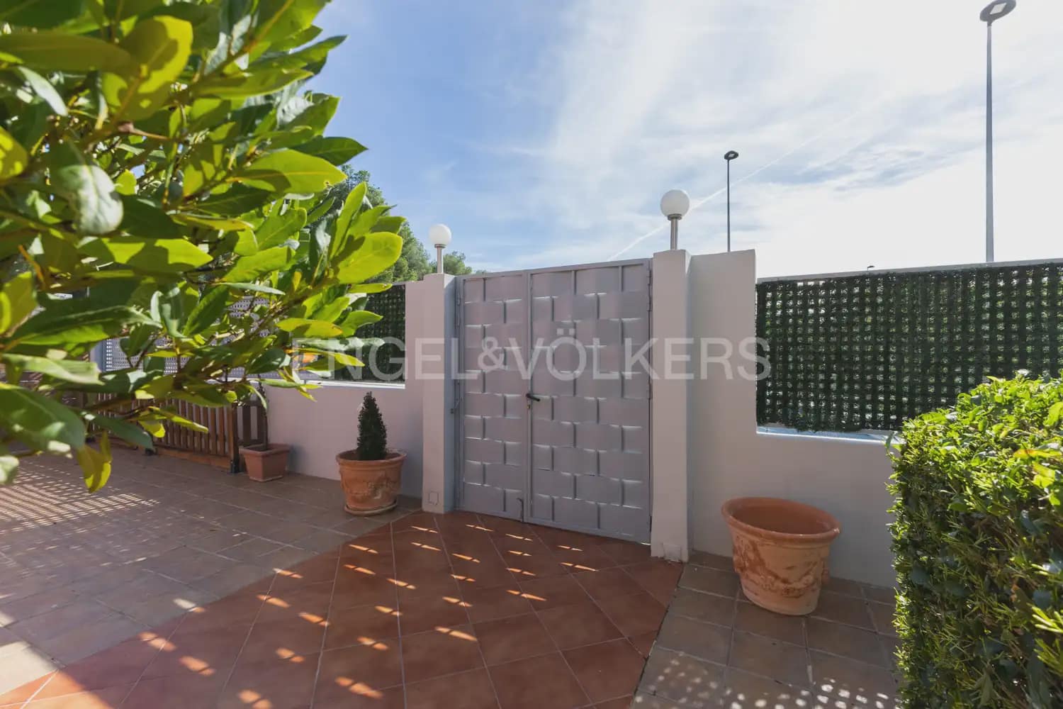 4 Zimmer Villa zu verkaufen in Albalat dels Tarongers mit Pool Garage - 450.000 € (Ref: 9897980)