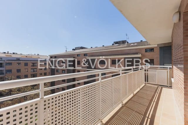 7 soveværelse Penthouse til salg i Vila-real med garage - € 350.000 (Ref: 9897981)