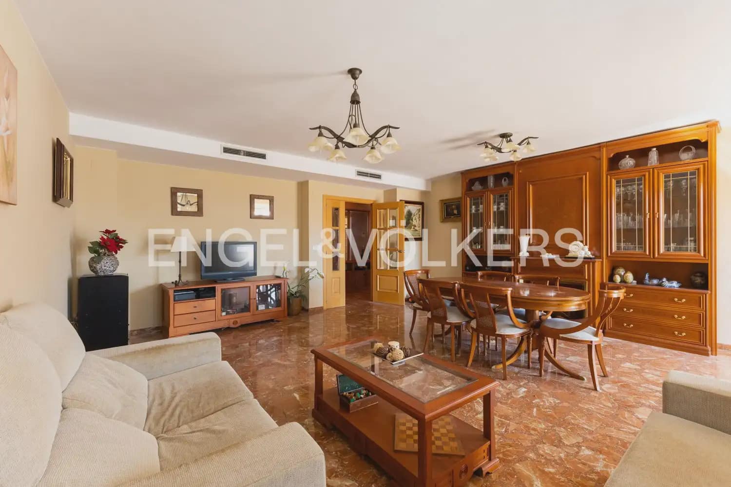 Ático de 7 habitaciones en Vila-real en venta con garaje - 350.000 € (Ref: 9897981)