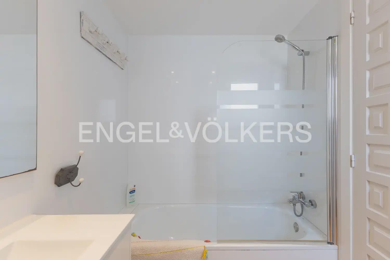 3 soverom Hus til leie i Javea / Xabia med svømmebasseng - € 1 800 (Ref: 9897982)