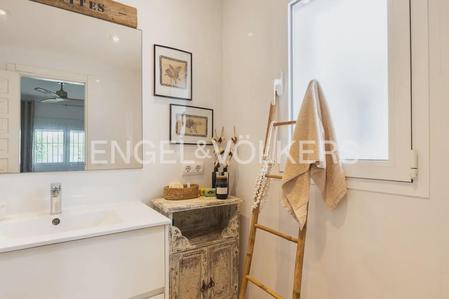 3 soverom Hus til leie i Javea / Xabia med svømmebasseng - € 1 800 (Ref: 9897982)