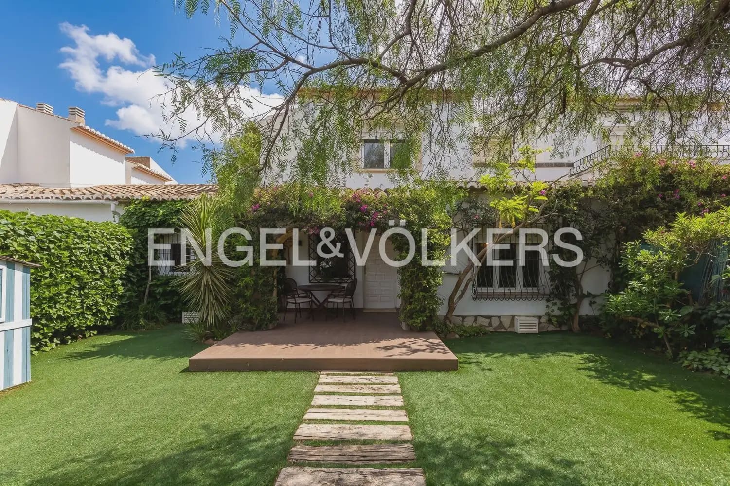3 soverom Hus til leie i Javea / Xabia med svømmebasseng - € 1 800 (Ref: 9897982)