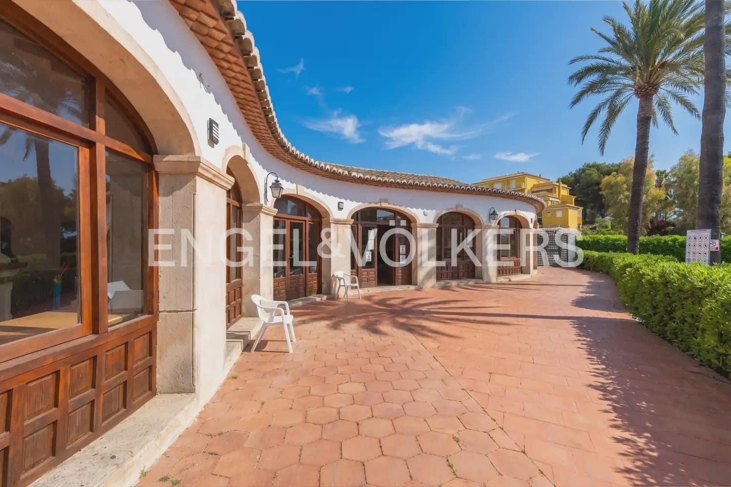 3 soverom Hus til leie i Javea / Xabia med svømmebasseng - € 1 800 (Ref: 9897982)