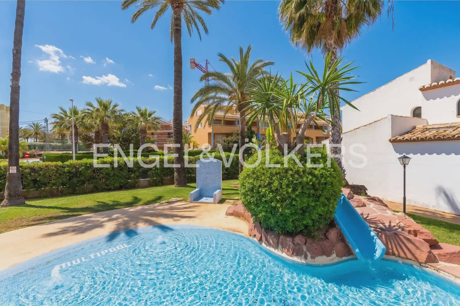 3 soverom Hus til leie i Javea / Xabia med svømmebasseng - € 1 800 (Ref: 9897982)