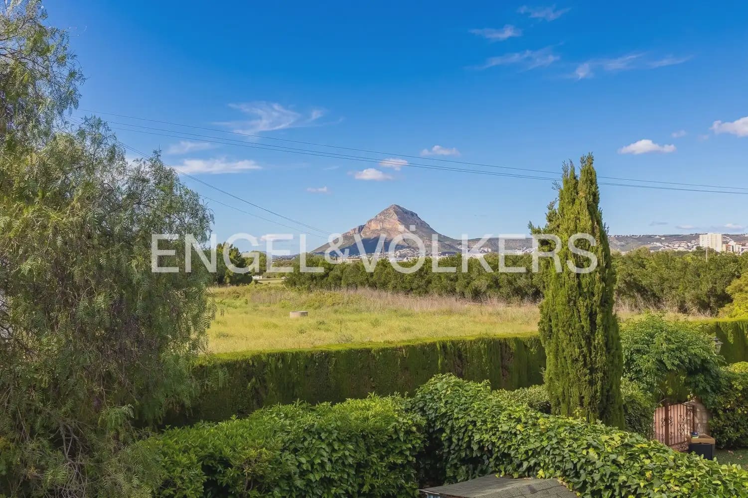 3 soverom Hus til leie i Javea / Xabia med svømmebasseng - € 1 800 (Ref: 9897982)