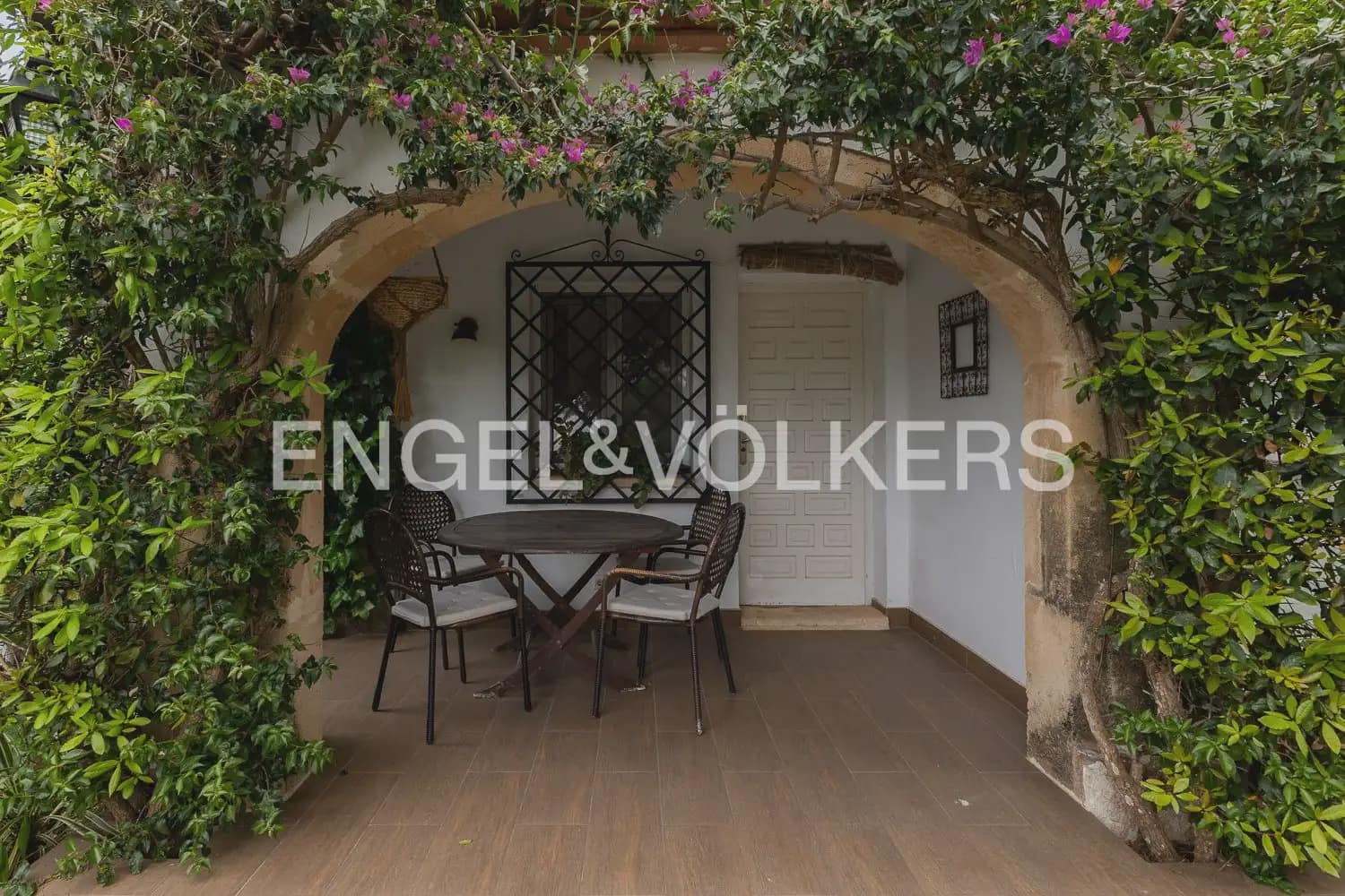3 soverom Hus til leie i Javea / Xabia med svømmebasseng - € 1 800 (Ref: 9897982)