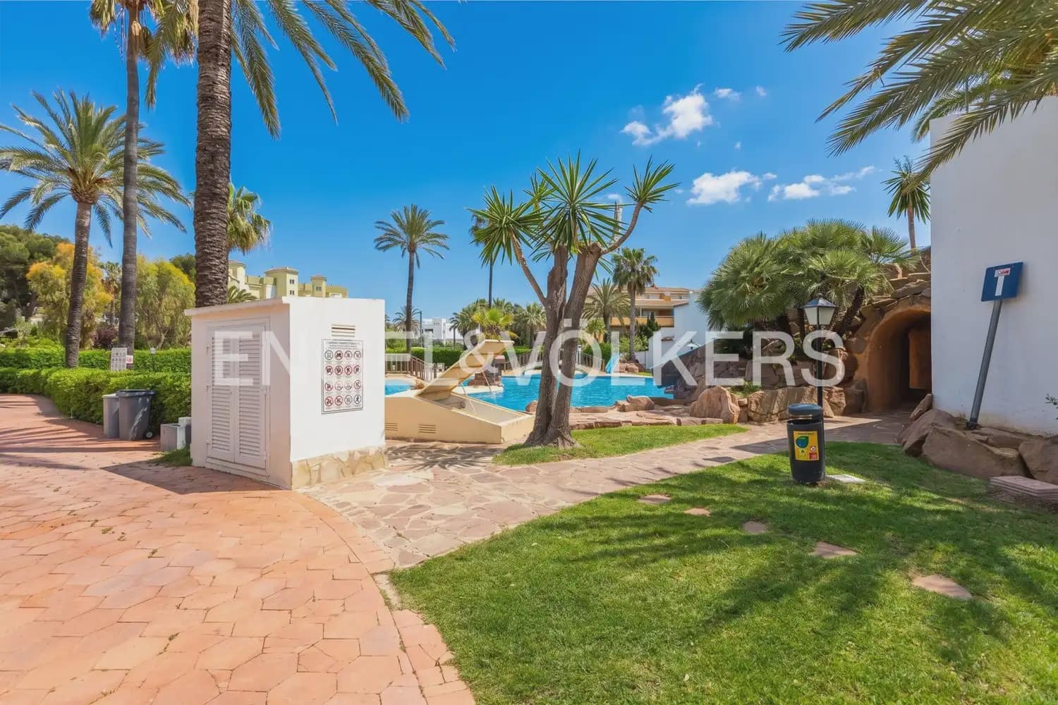 3 soverom Hus til leie i Javea / Xabia med svømmebasseng - € 1 800 (Ref: 9897982)