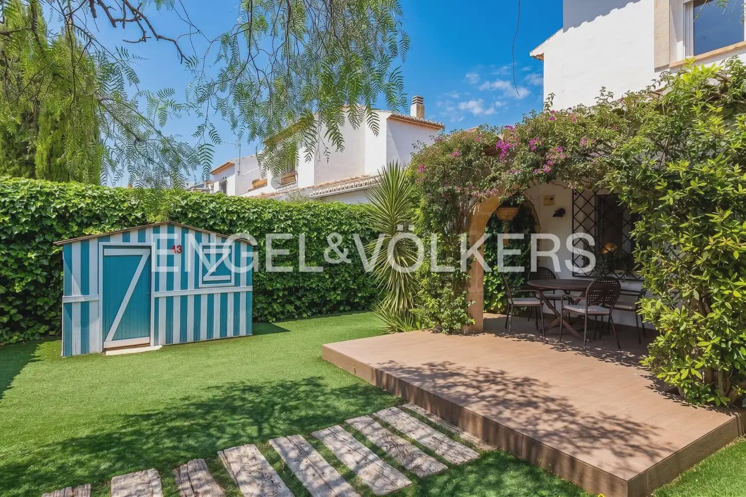 3 soverom Hus til leie i Javea / Xabia med svømmebasseng - € 1 800 (Ref: 9897982)