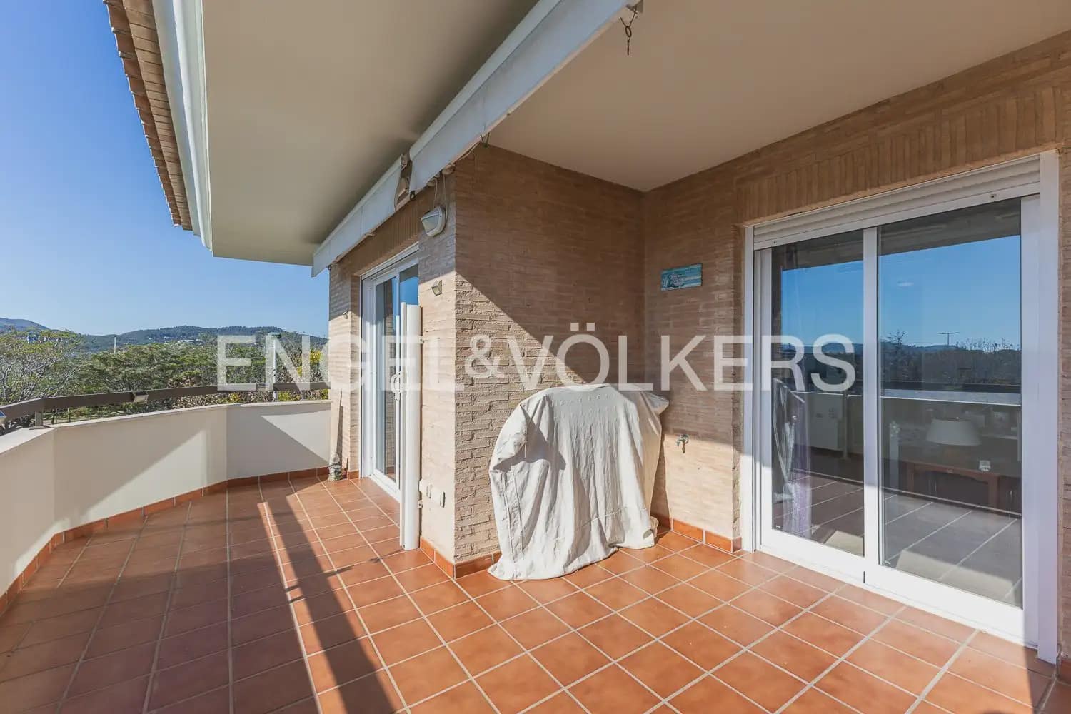 3 makuuhuone Kattohuoneisto myytävänä paikassa Javea / Xabia mukana uima-altaan 
autotalli - 495 000 € (Ref: 9897986)