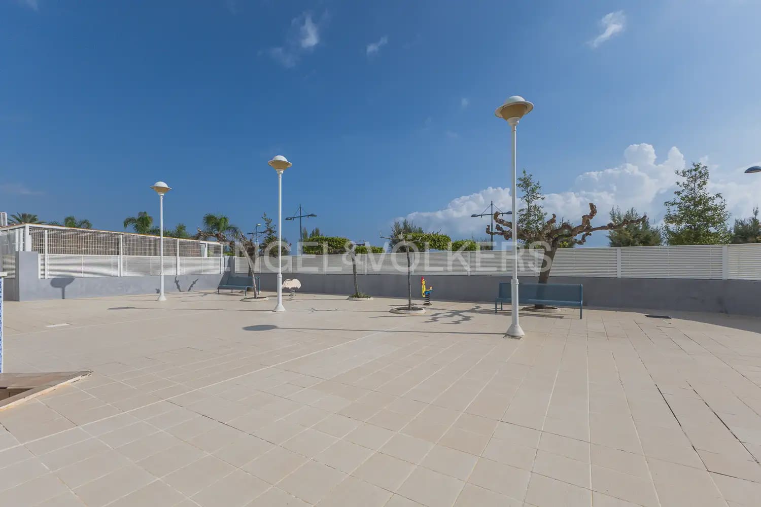 2 soverom Strandleiligheter til salgs i Peniscola med svømmebasseng garasje - € 368 000 (Ref: 9897987)