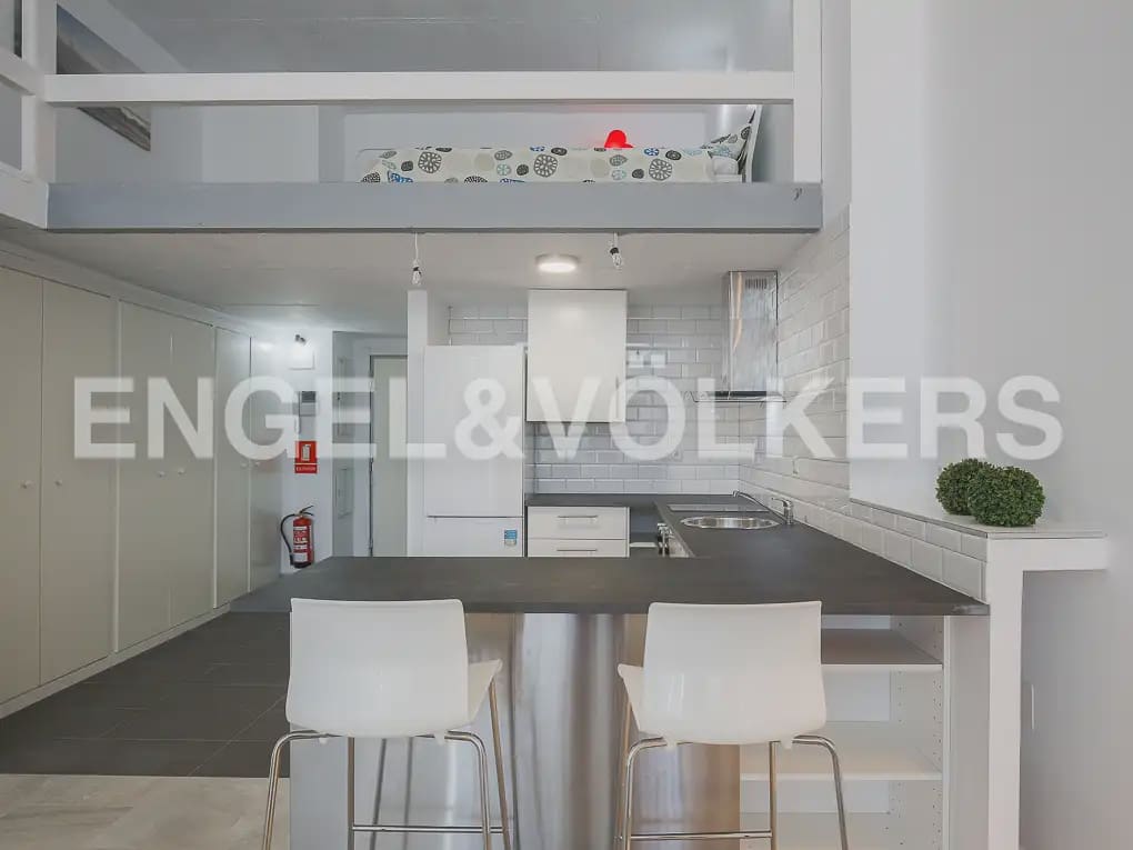 1 bedroom Loft for rent in Valencia city with pool garage - € 1,190 (Ref: 9897988)
