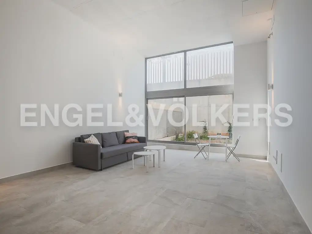 1 bedroom Loft for rent in Valencia city with pool garage - € 1,190 (Ref: 9897988)