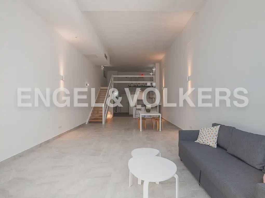 1 bedroom Loft for rent in Valencia city with pool garage - € 1,190 (Ref: 9897988)