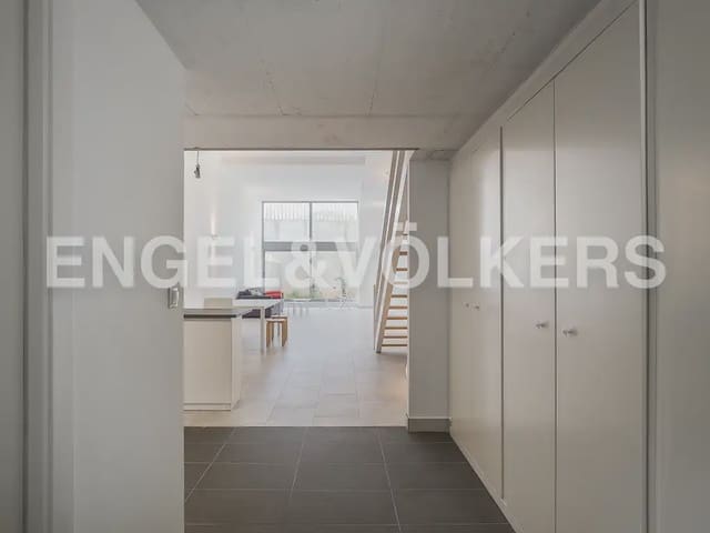 1 makuuhuone Ullakkoasunto vuokrattavana paikassa Vara de Quart, Valencia kaupunki mukana uima-altaan 
autotalli - 1 190 € (Ref: 9897988)