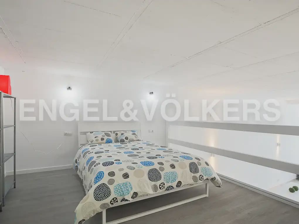 1 bedroom Loft for rent in Valencia city with pool garage - € 1,190 (Ref: 9897988)