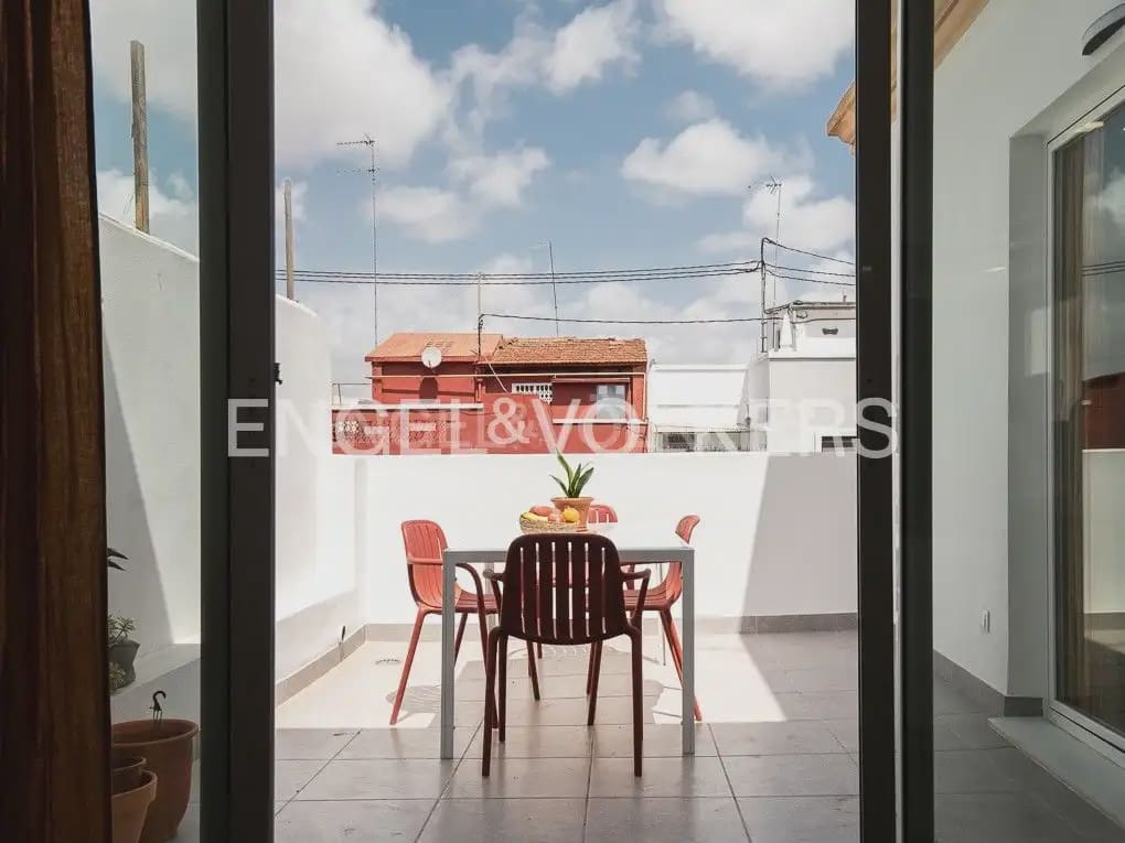3 quarto Penthouse para arrendar em Valencia cidade - 2 200 € (Ref: 9897989)