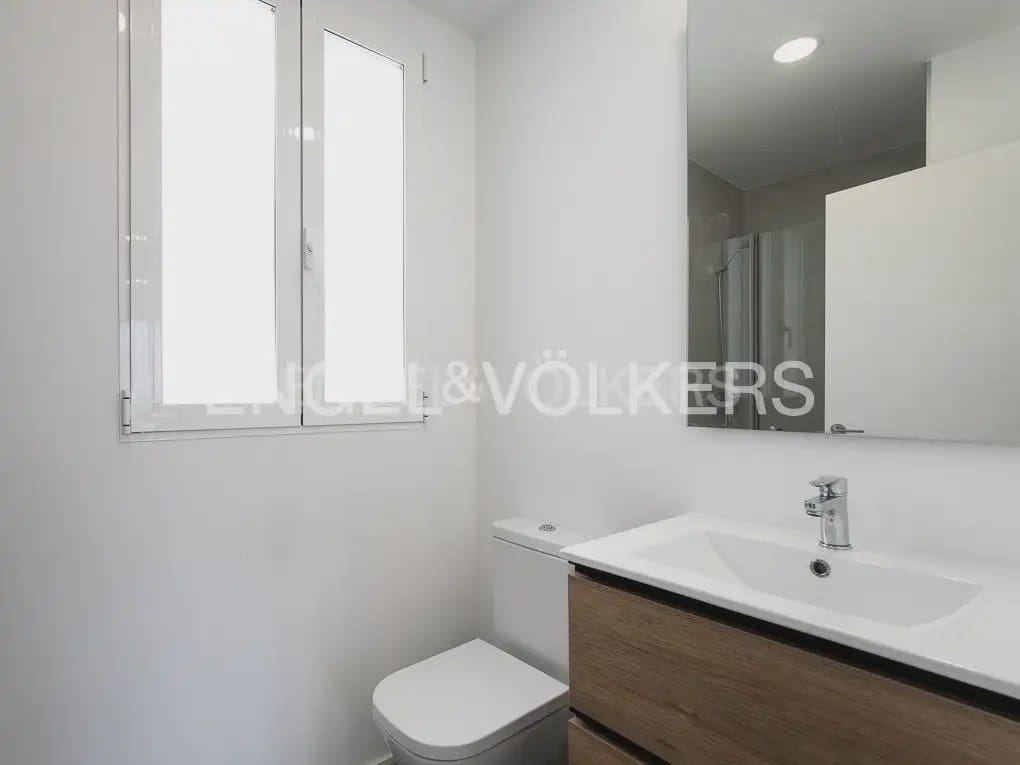 3 quarto Penthouse para arrendar em Valencia cidade - 2 200 € (Ref: 9897989)