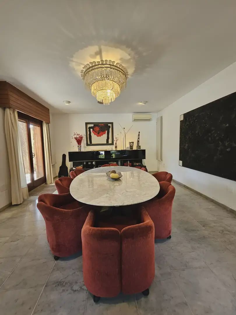 5 bedroom Villa for rent in Rocafort with pool garage - € 5,000 (Ref: 9897990)