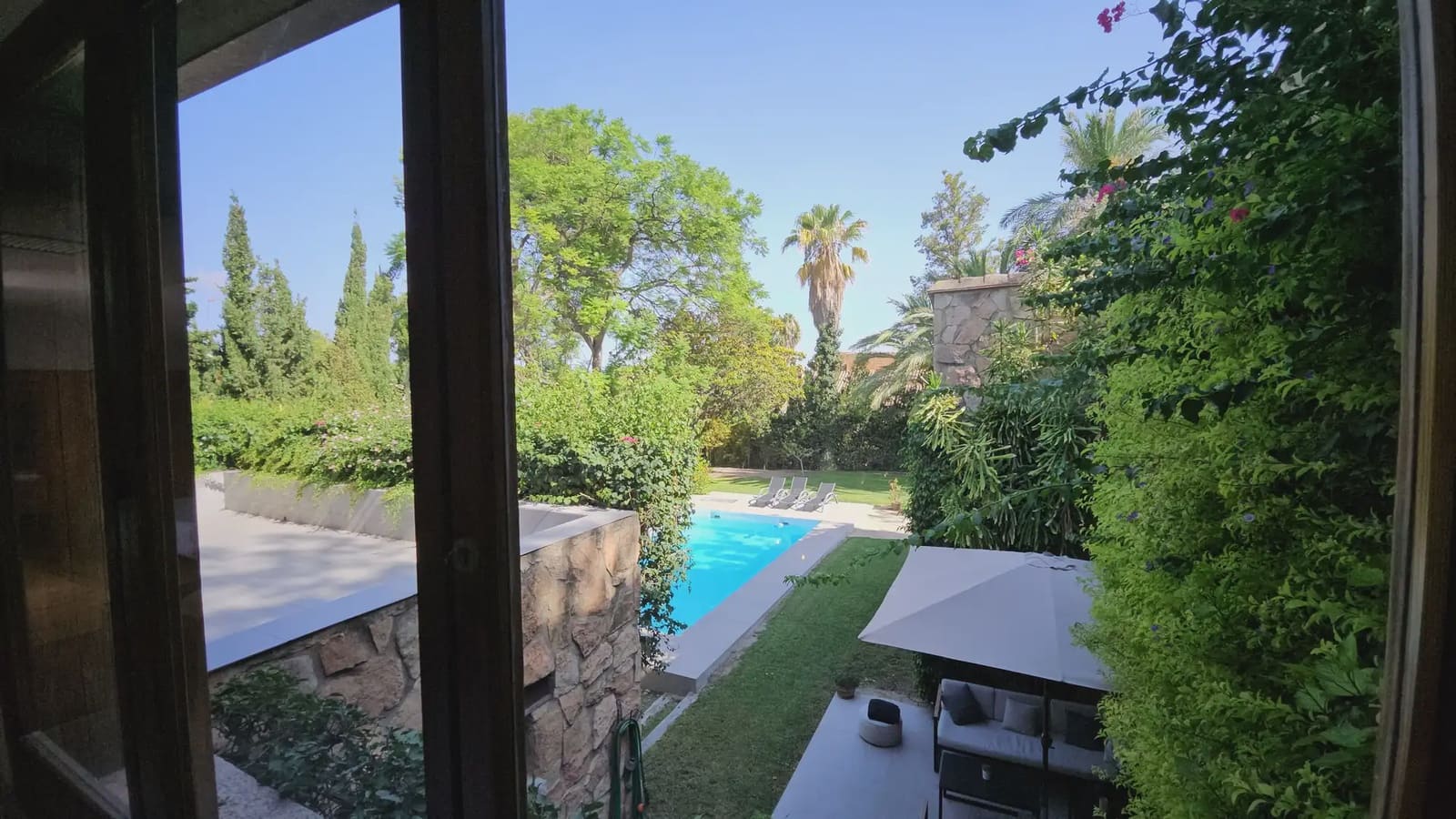5 bedroom Villa for rent in Rocafort with pool garage - € 5,000 (Ref: 9897990)