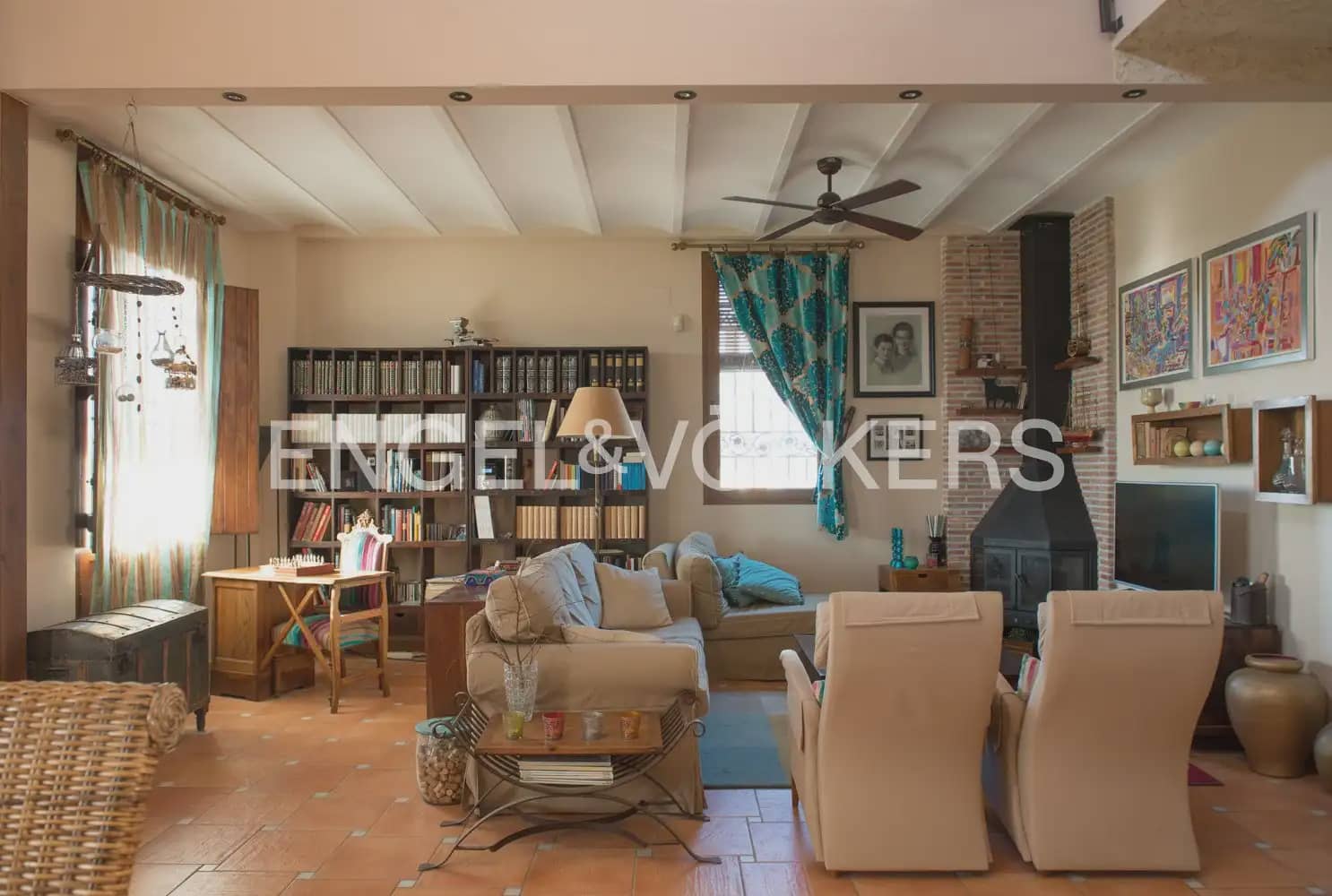 6 bedroom Villa for sale in Burriana / Borriana with garage - € 850,000 (Ref: 9897993)
