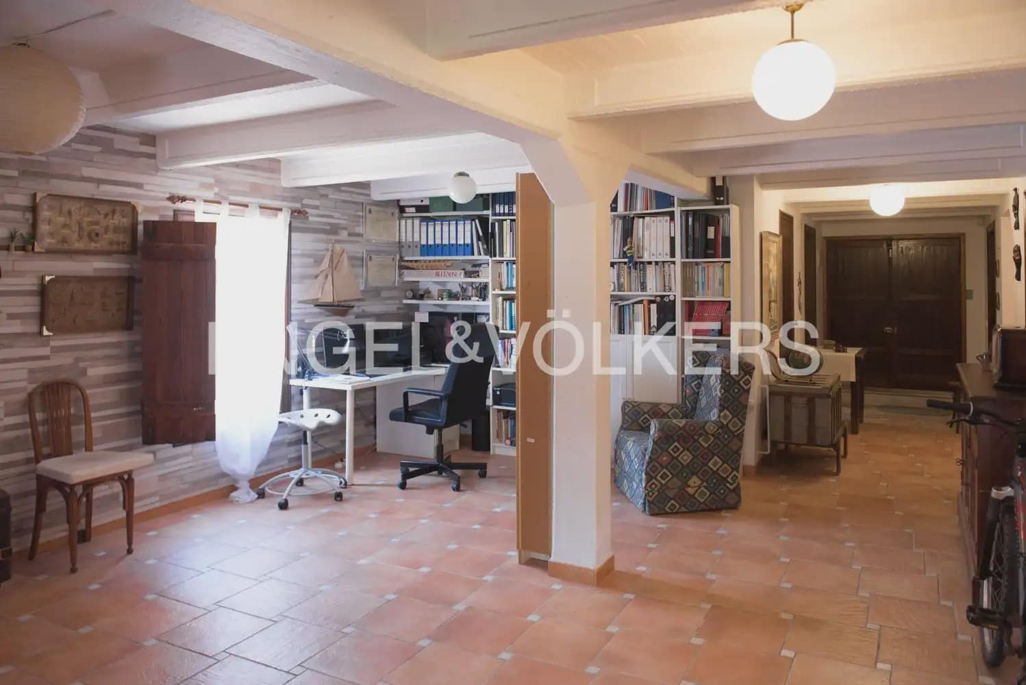 6 bedroom Villa for sale in Burriana / Borriana with garage - € 850,000 (Ref: 9897993)